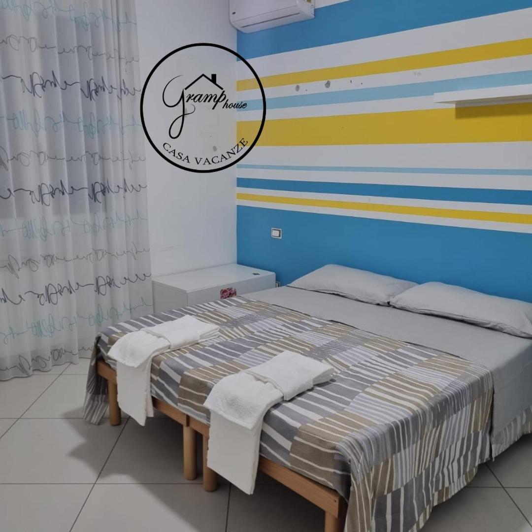 Gramp House Casa Vacanze Cellole Экстерьер фото